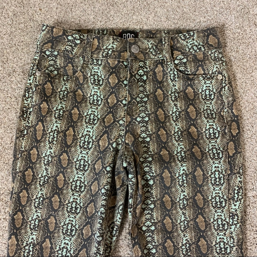BDG Flared Wide Leg Jeans in Brown Snake Print - Picture 2 of 7